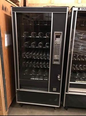 Used Snacks Vending Machines